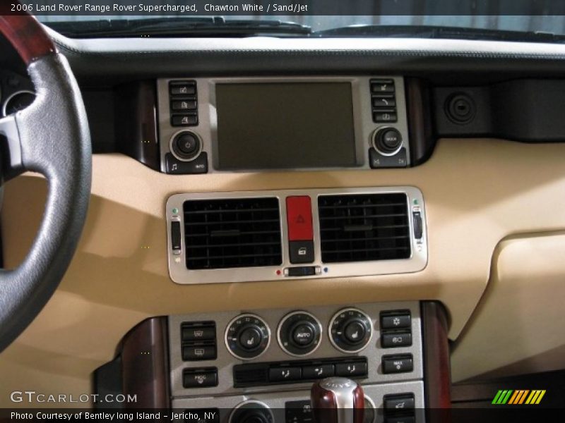 Chawton White / Sand/Jet 2006 Land Rover Range Rover Supercharged