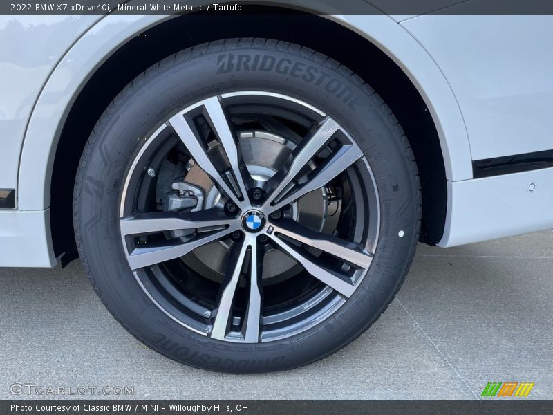  2022 X7 xDrive40i Wheel