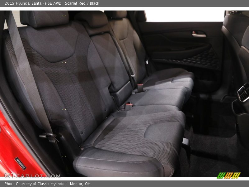 Scarlet Red / Black 2019 Hyundai Santa Fe SE AWD