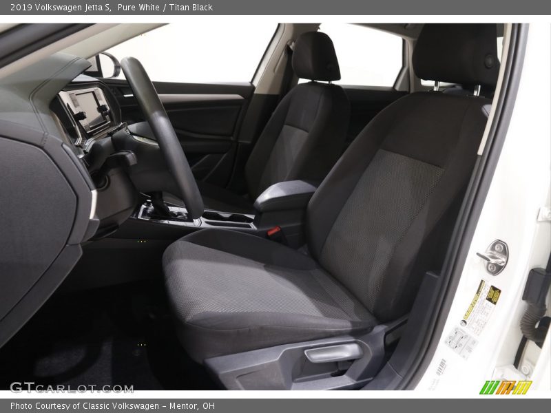 Pure White / Titan Black 2019 Volkswagen Jetta S