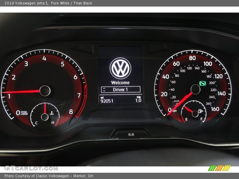 Pure White / Titan Black 2019 Volkswagen Jetta S
