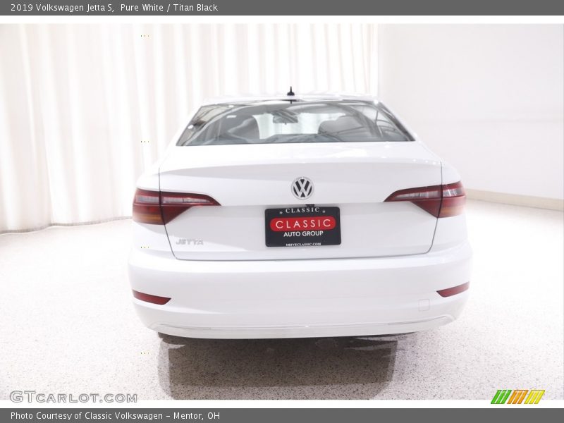 Pure White / Titan Black 2019 Volkswagen Jetta S