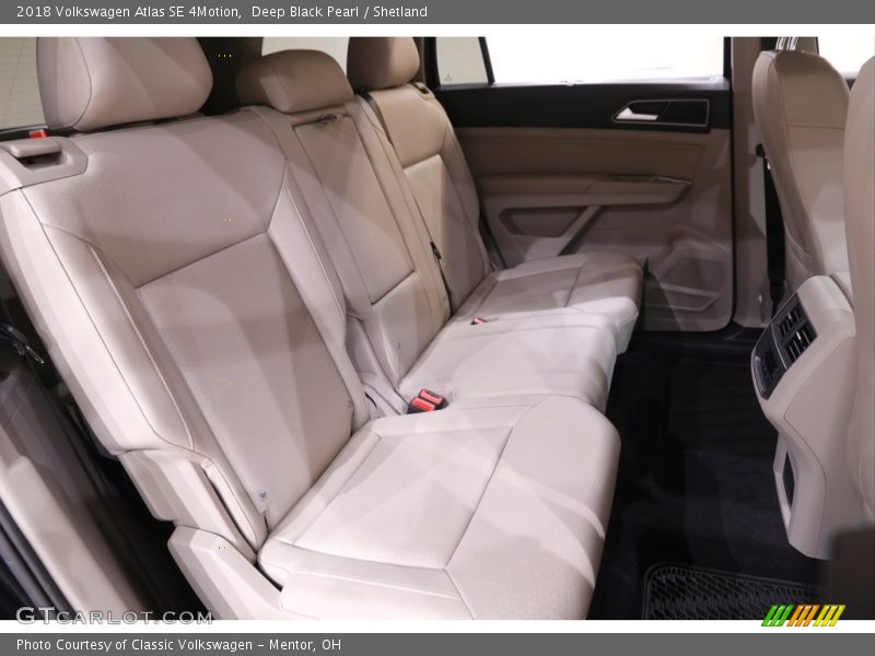 Deep Black Pearl / Shetland 2018 Volkswagen Atlas SE 4Motion