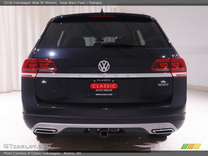 Deep Black Pearl / Shetland 2018 Volkswagen Atlas SE 4Motion