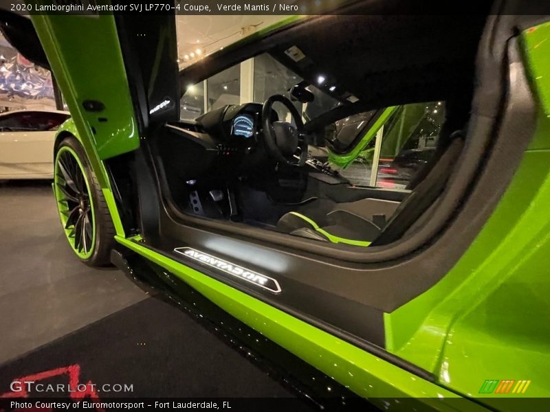 Front Seat of 2020 Aventador SVJ LP770-4 Coupe