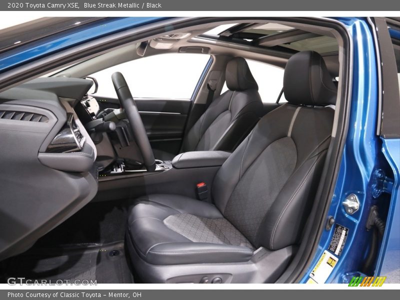 Blue Streak Metallic / Black 2020 Toyota Camry XSE