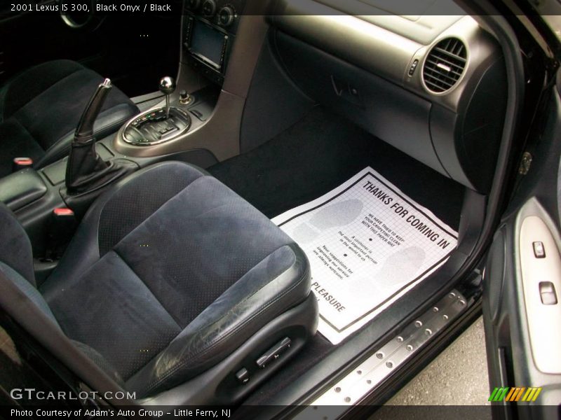 Black Onyx / Black 2001 Lexus IS 300