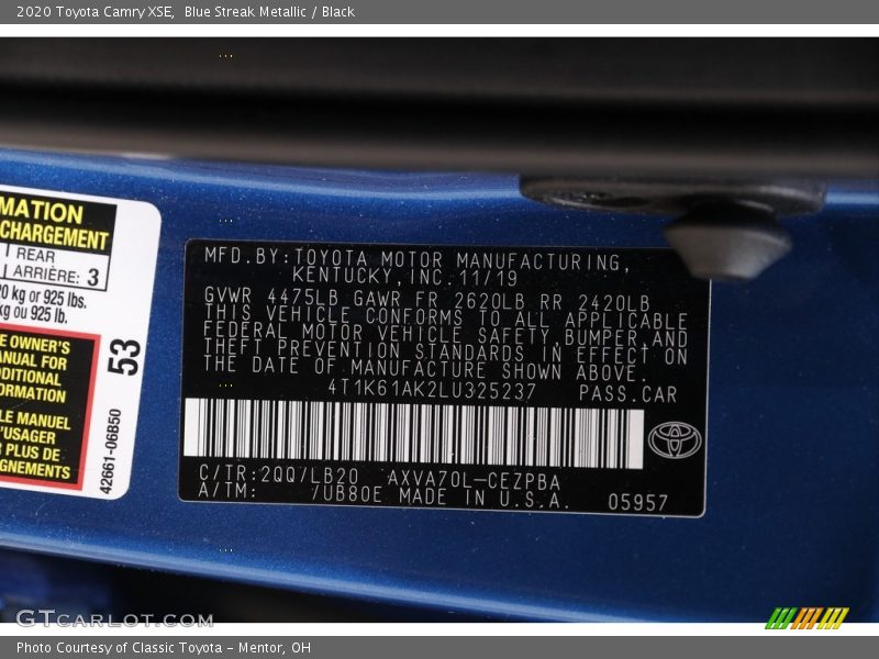Blue Streak Metallic / Black 2020 Toyota Camry XSE