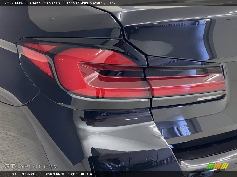 Black Sapphire Metallic / Black 2022 BMW 5 Series 530e Sedan