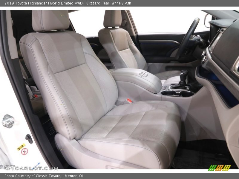 Blizzard Pearl White / Ash 2019 Toyota Highlander Hybrid Limited AWD