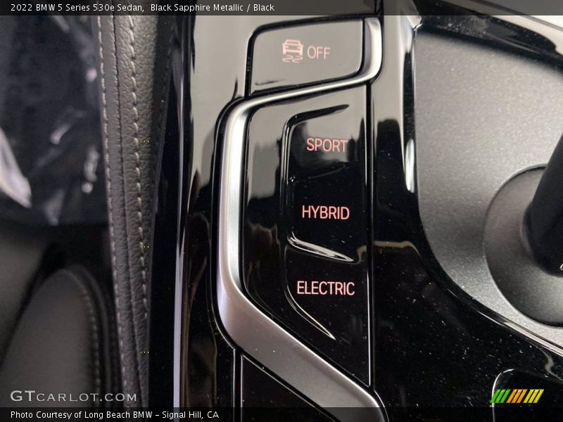Controls of 2022 5 Series 530e Sedan