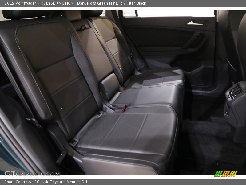 Dark Moss Green Metallic / Titan Black 2019 Volkswagen Tiguan SE 4MOTION