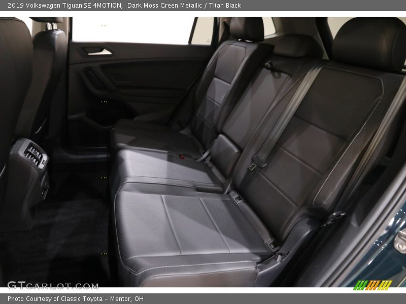 Dark Moss Green Metallic / Titan Black 2019 Volkswagen Tiguan SE 4MOTION