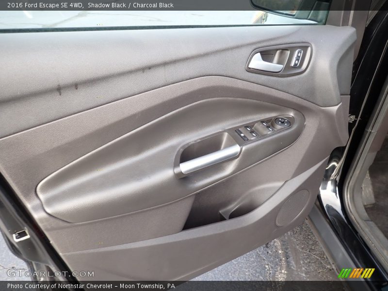 Shadow Black / Charcoal Black 2016 Ford Escape SE 4WD