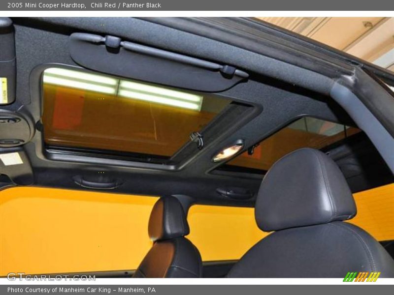 Chili Red / Panther Black 2005 Mini Cooper Hardtop