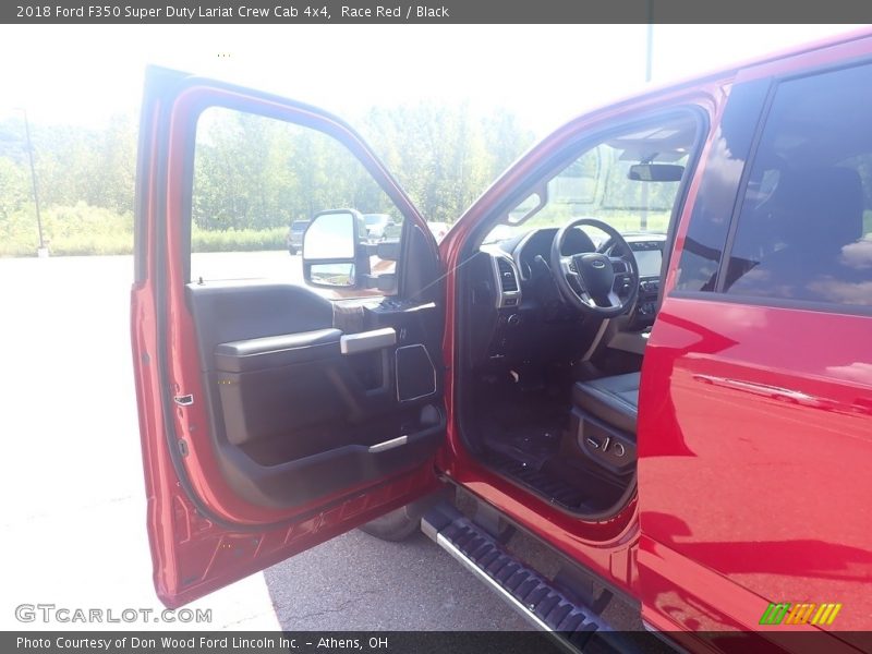 Race Red / Black 2018 Ford F350 Super Duty Lariat Crew Cab 4x4