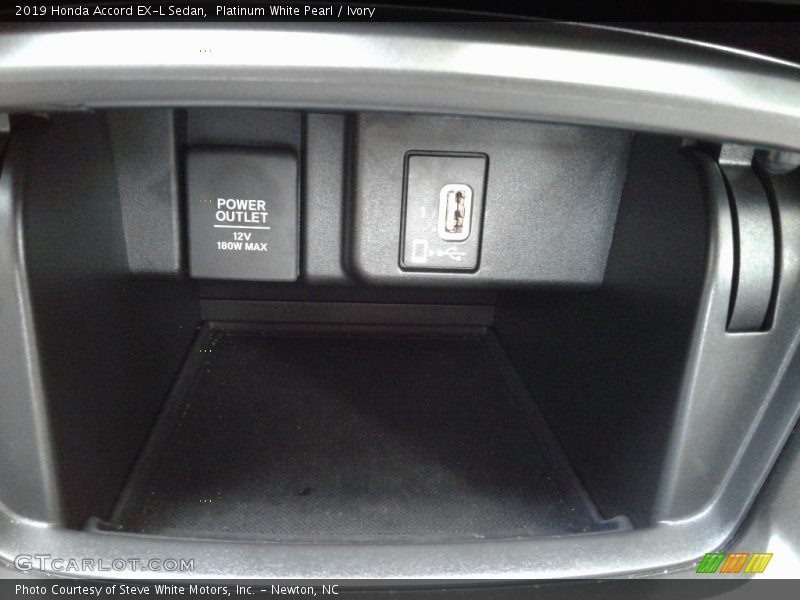 Platinum White Pearl / Ivory 2019 Honda Accord EX-L Sedan