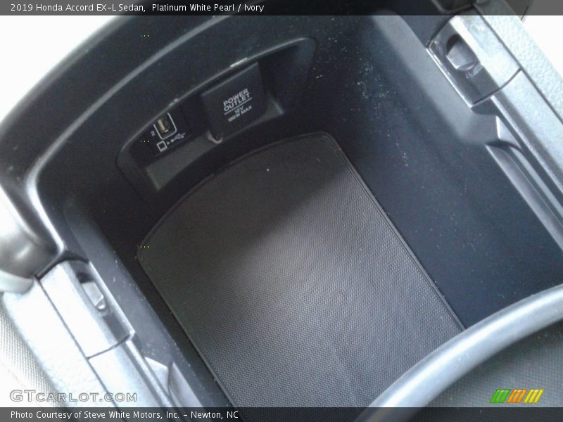 Platinum White Pearl / Ivory 2019 Honda Accord EX-L Sedan
