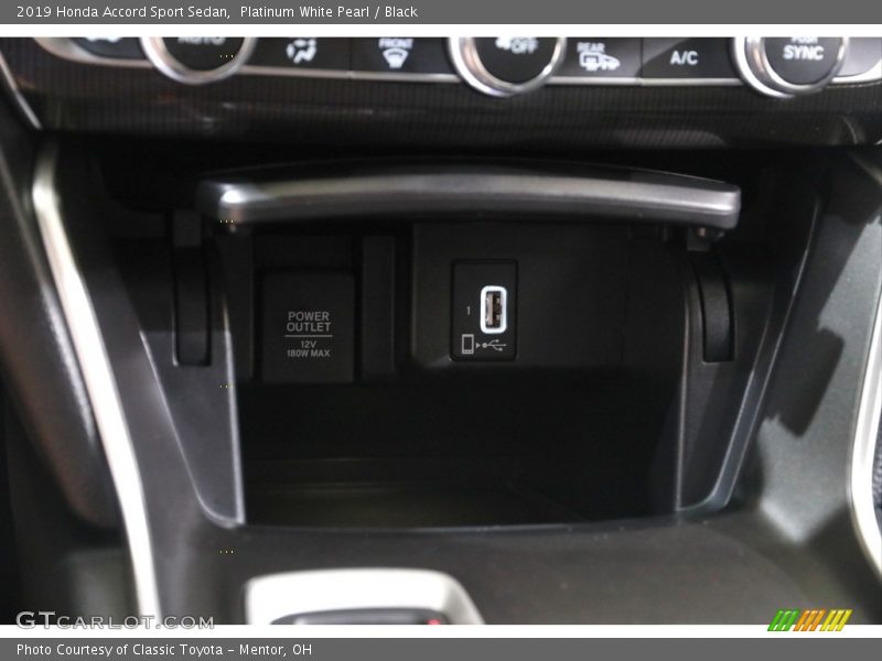Platinum White Pearl / Black 2019 Honda Accord Sport Sedan