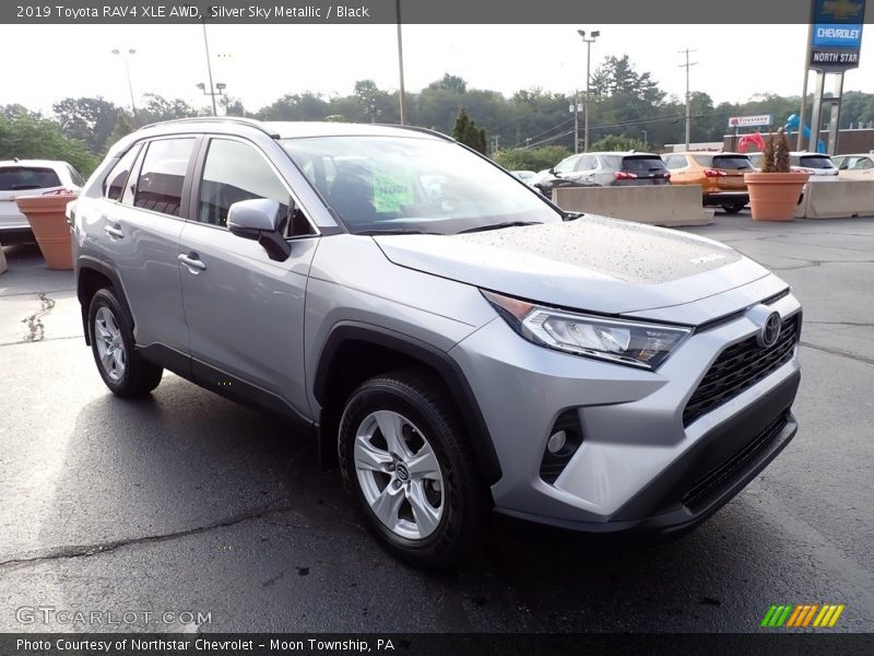 Silver Sky Metallic / Black 2019 Toyota RAV4 XLE AWD