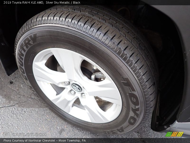 Silver Sky Metallic / Black 2019 Toyota RAV4 XLE AWD