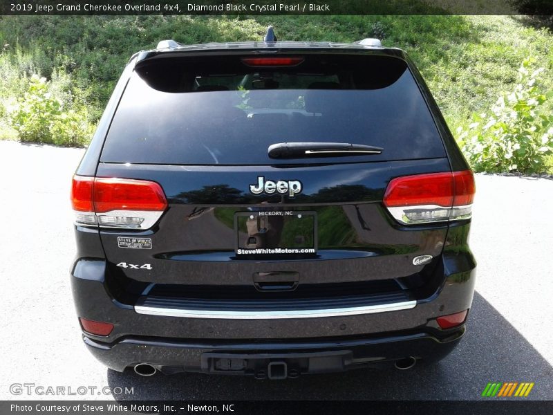 Diamond Black Crystal Pearl / Black 2019 Jeep Grand Cherokee Overland 4x4