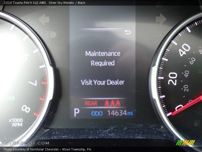 Silver Sky Metallic / Black 2019 Toyota RAV4 XLE AWD