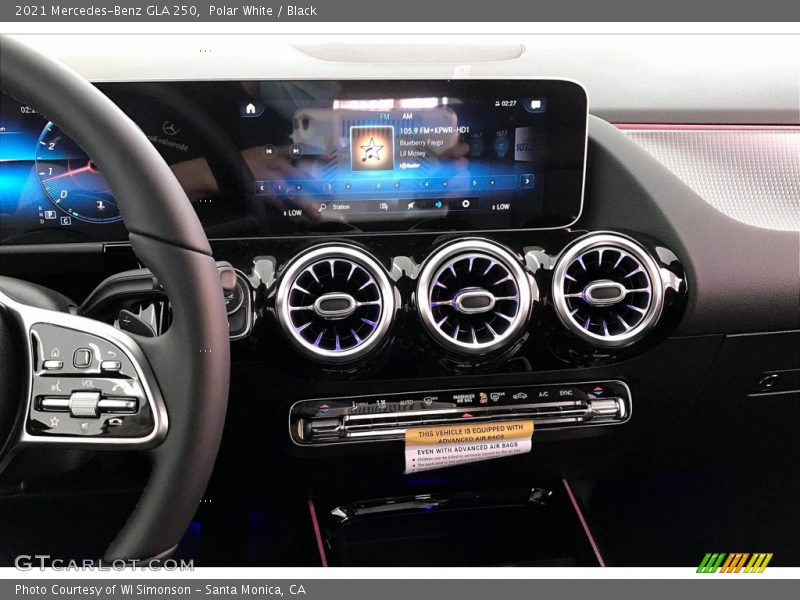 Polar White / Black 2021 Mercedes-Benz GLA 250