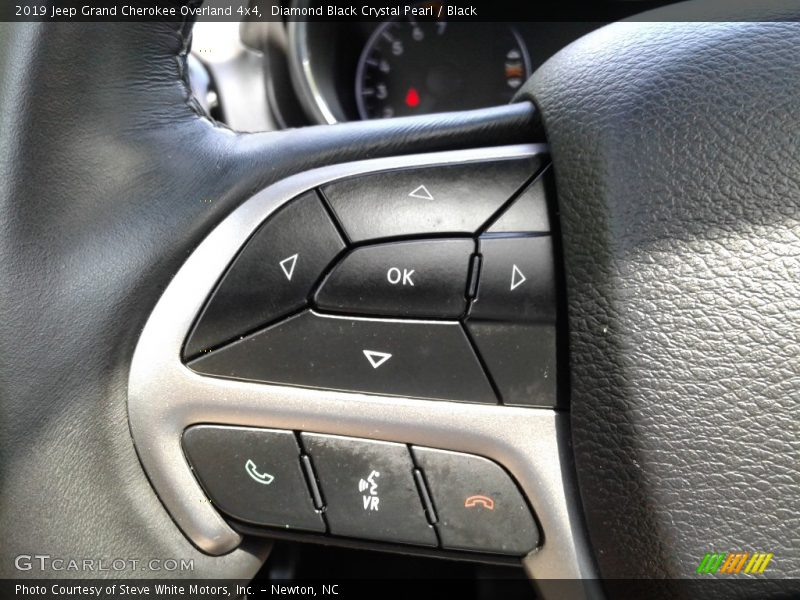 Diamond Black Crystal Pearl / Black 2019 Jeep Grand Cherokee Overland 4x4