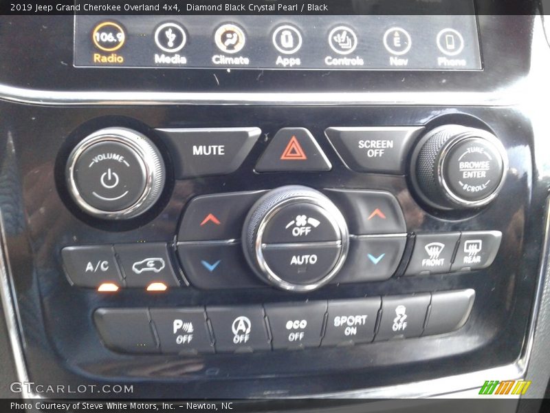 Diamond Black Crystal Pearl / Black 2019 Jeep Grand Cherokee Overland 4x4