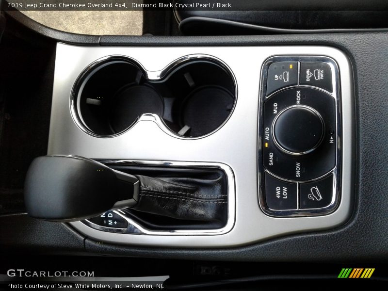 Diamond Black Crystal Pearl / Black 2019 Jeep Grand Cherokee Overland 4x4