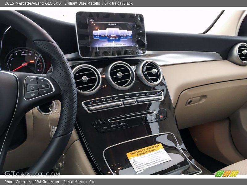 Brilliant Blue Metallic / Silk Beige/Black 2019 Mercedes-Benz GLC 300