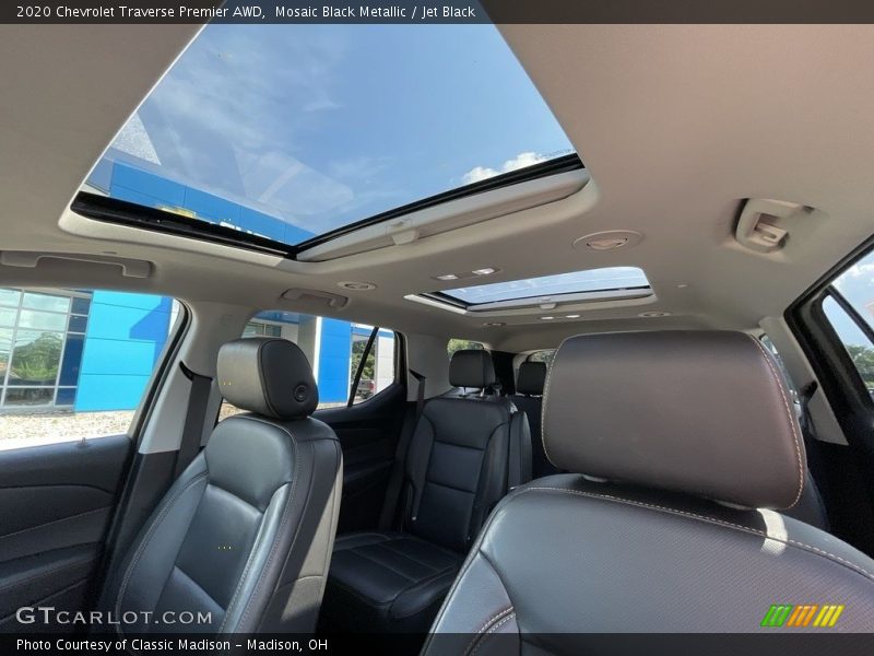 Mosaic Black Metallic / Jet Black 2020 Chevrolet Traverse Premier AWD