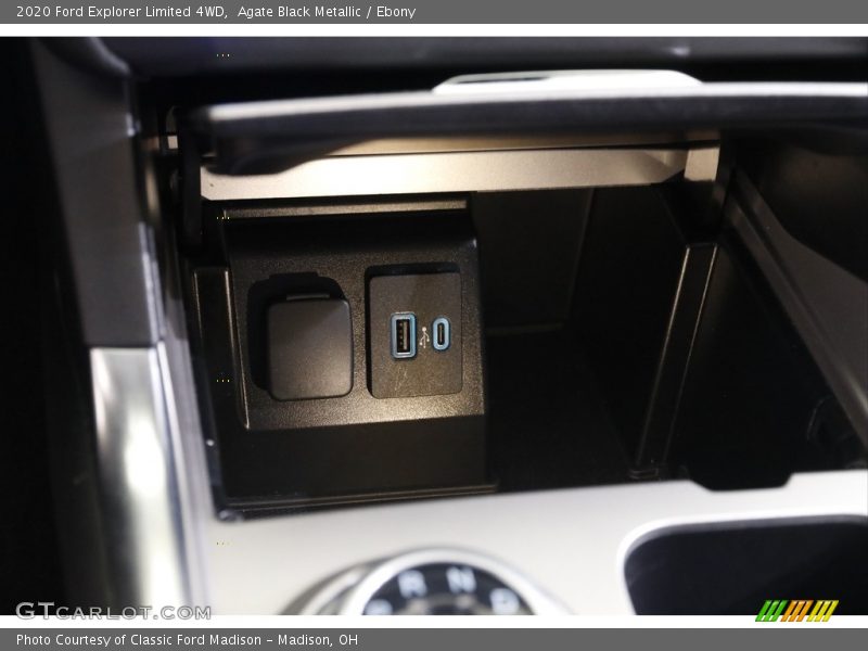 Agate Black Metallic / Ebony 2020 Ford Explorer Limited 4WD