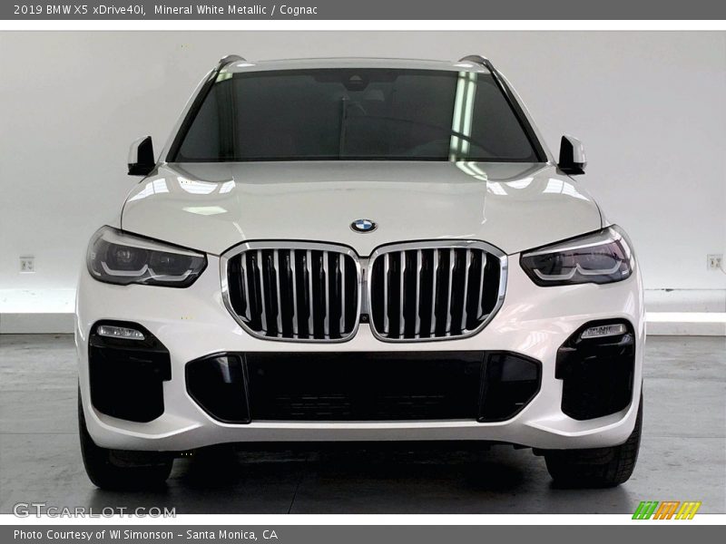  2019 X5 xDrive40i Mineral White Metallic