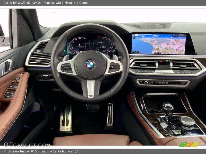 Dashboard of 2019 X5 xDrive40i