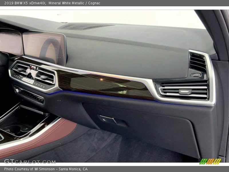 Mineral White Metallic / Cognac 2019 BMW X5 xDrive40i