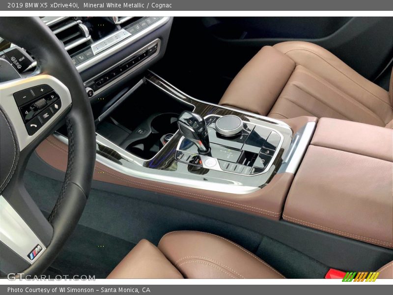  2019 X5 xDrive40i 8 Speed Sport Automatic Shifter