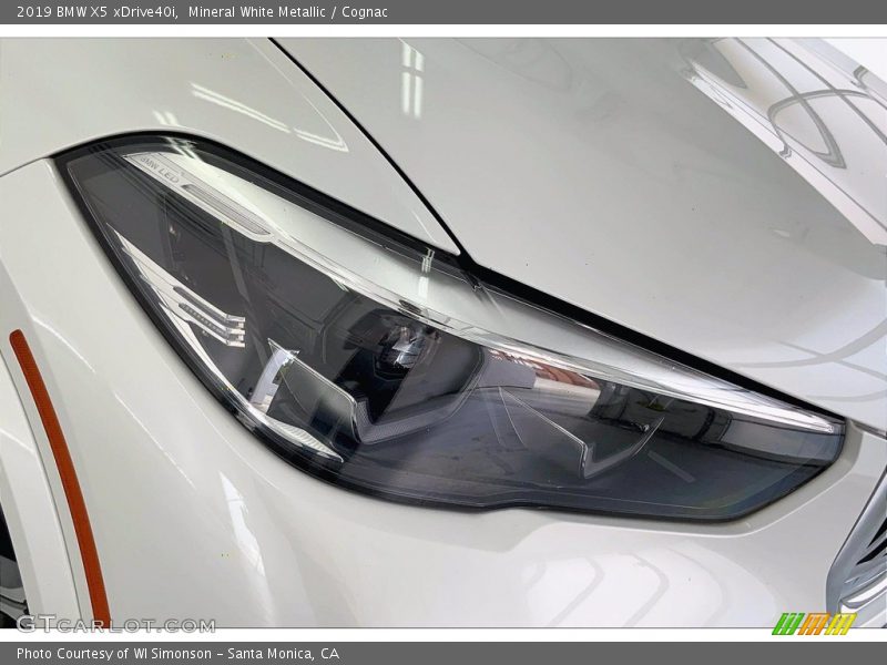 Mineral White Metallic / Cognac 2019 BMW X5 xDrive40i