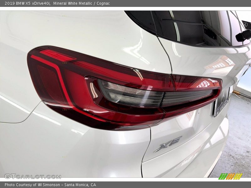 Mineral White Metallic / Cognac 2019 BMW X5 xDrive40i