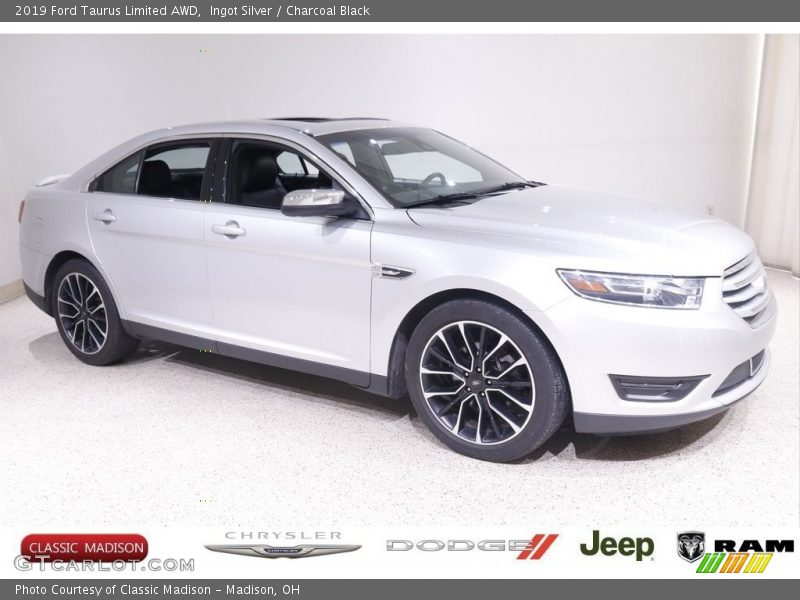 Ingot Silver / Charcoal Black 2019 Ford Taurus Limited AWD