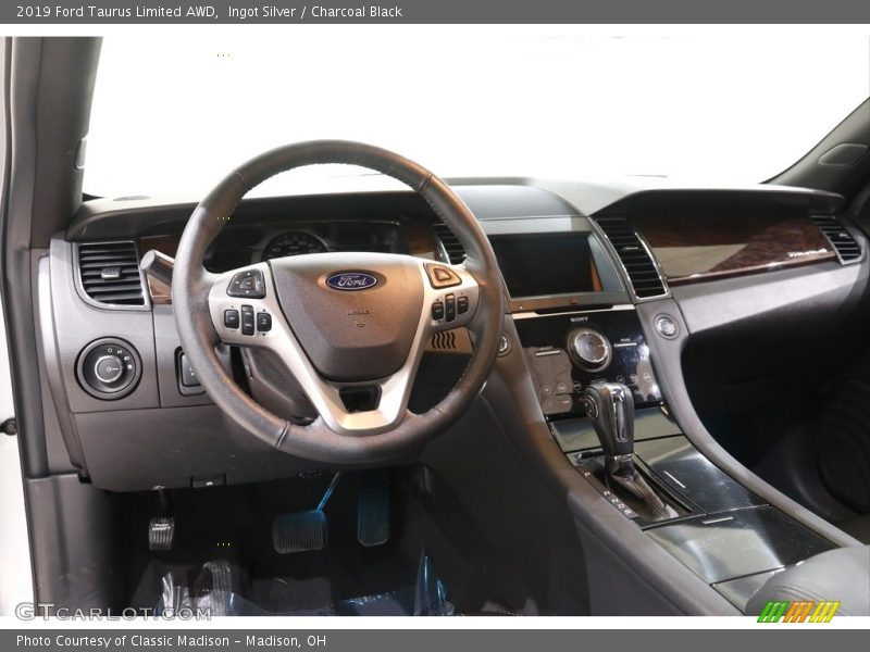 Ingot Silver / Charcoal Black 2019 Ford Taurus Limited AWD