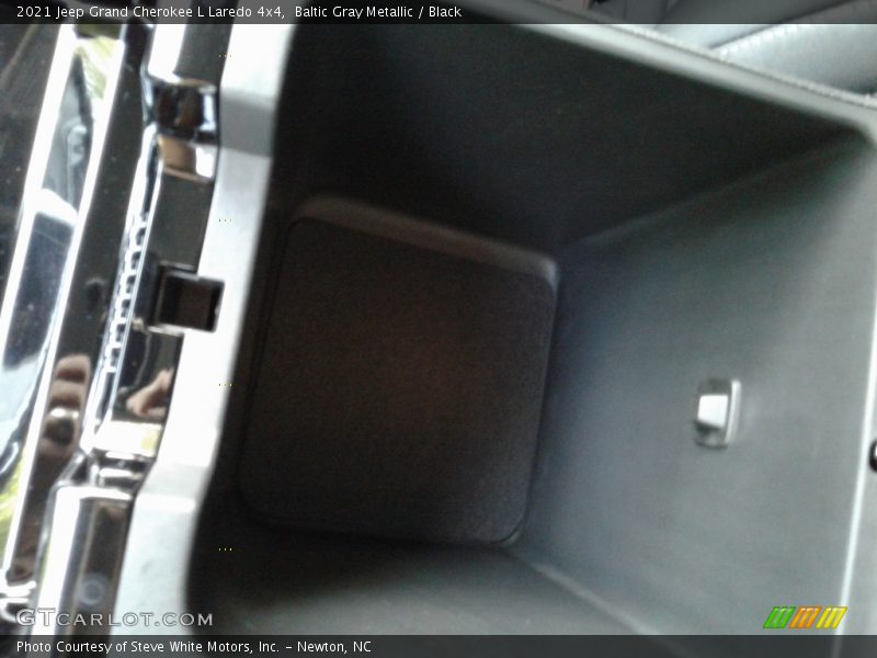 Baltic Gray Metallic / Black 2021 Jeep Grand Cherokee L Laredo 4x4