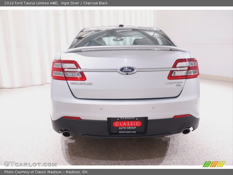 Ingot Silver / Charcoal Black 2019 Ford Taurus Limited AWD