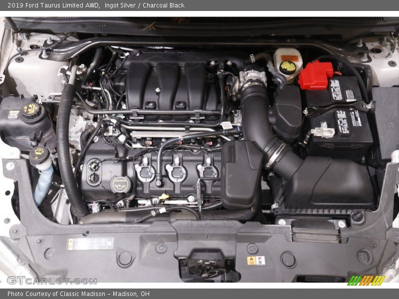 Ingot Silver / Charcoal Black 2019 Ford Taurus Limited AWD