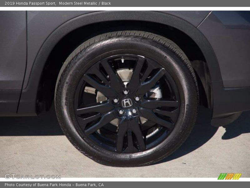 Modern Steel Metallic / Black 2019 Honda Passport Sport