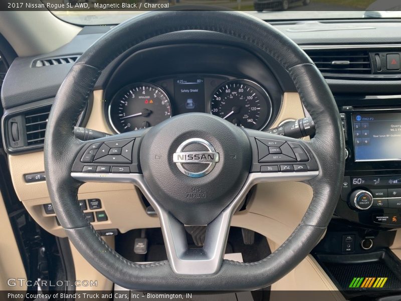 Magnetic Black / Charcoal 2017 Nissan Rogue SL AWD