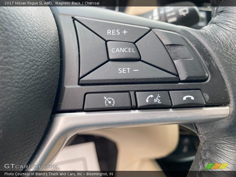 Magnetic Black / Charcoal 2017 Nissan Rogue SL AWD