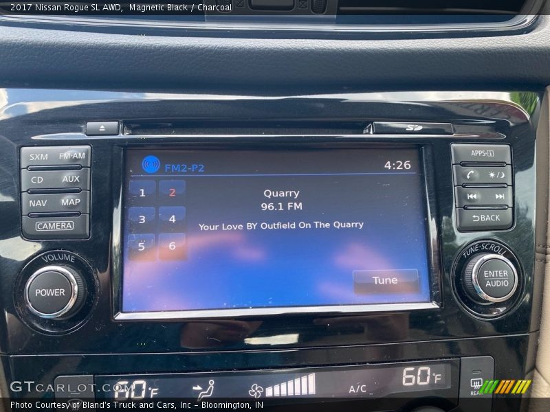 Magnetic Black / Charcoal 2017 Nissan Rogue SL AWD