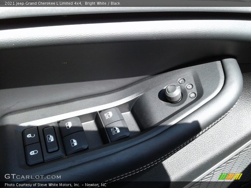 Bright White / Black 2021 Jeep Grand Cherokee L Limited 4x4